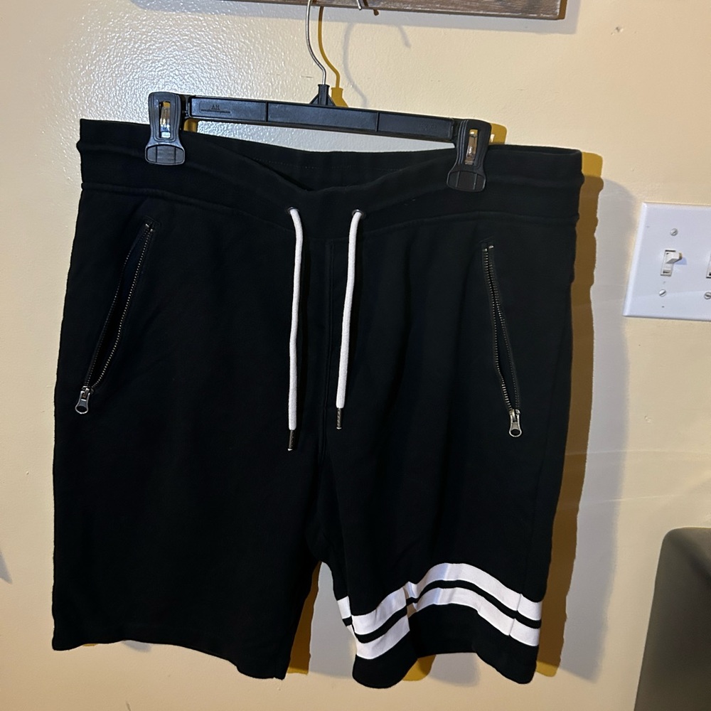 H&M black sweatshorts